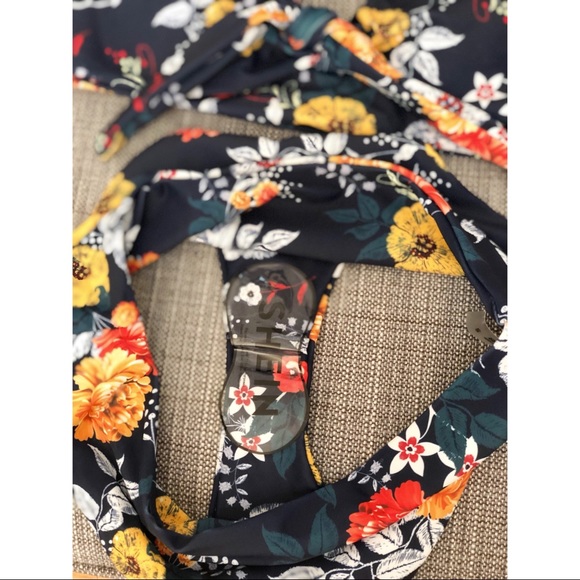 NWOT Floral Bikini - Picture 6 of 7